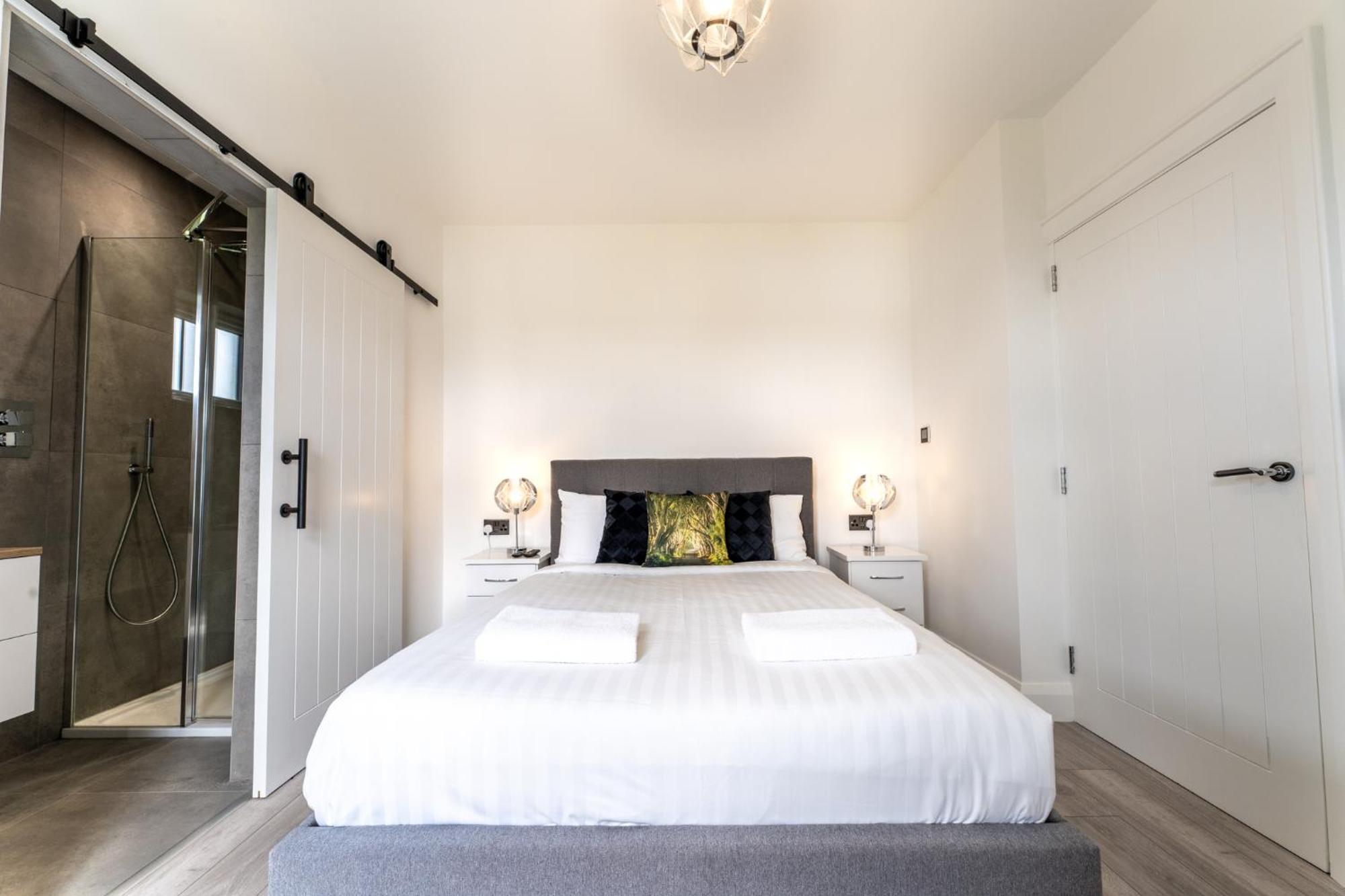 Villa Escape Ordinary At Lily'S Pad Enniskillen Exterior foto